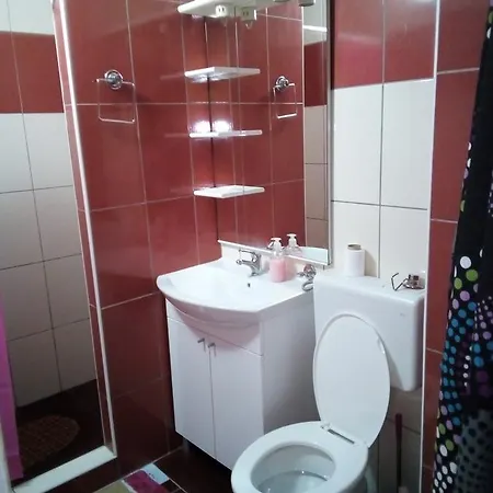Lara Appartement *